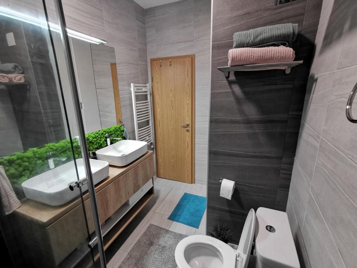 Centar Luxe Apartment Skopje Exteriör bild